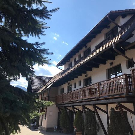 Pensiunea Haiduc Sacele Brasov Bagian luar foto